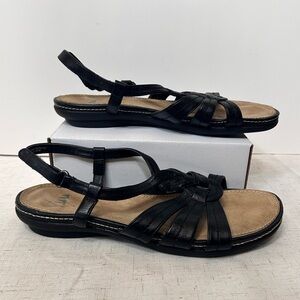 Yuu Black Strappy Sandals
